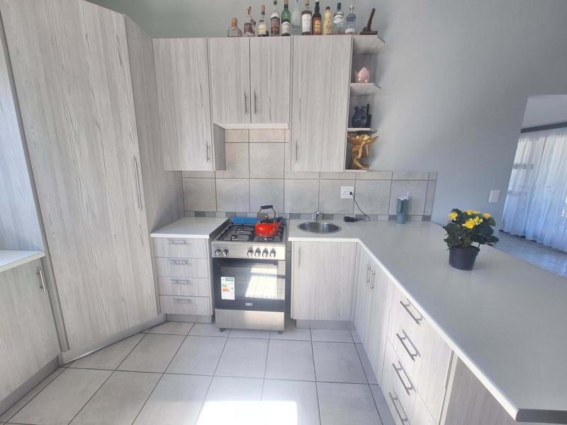 5 Bedroom Property for Sale in Seemeeu Park Western Cape